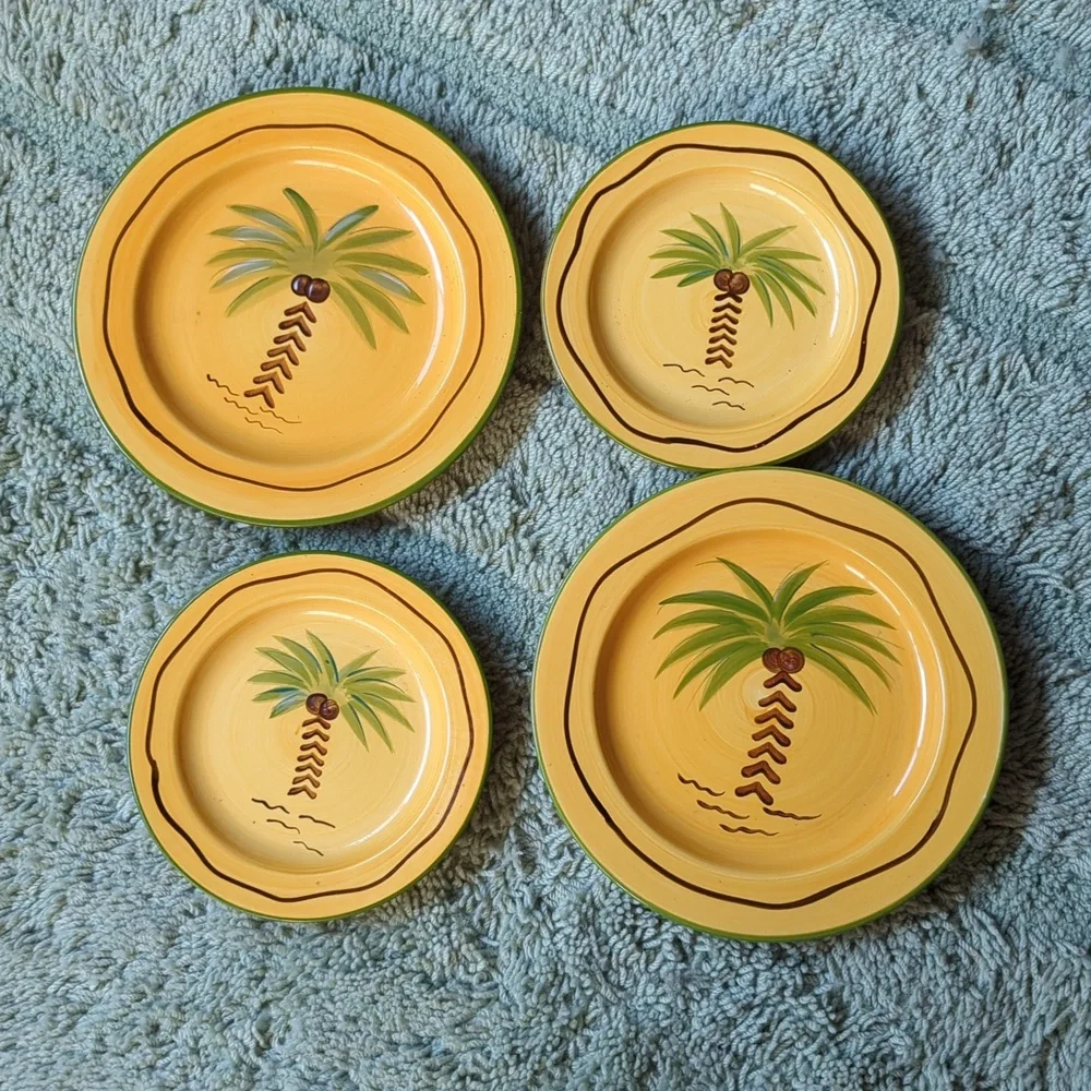🆕 set of 4 island palm plates